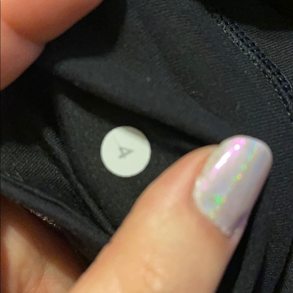 Lululemon capris - Picture 2 of 4